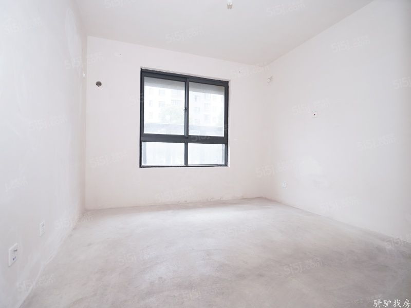 39a5806ac2b24a518a57abda9080174c