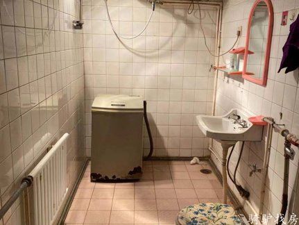 7e01498d32214256bcf8635a4d0d4b0a