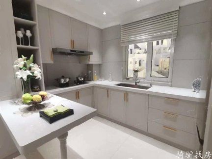 c83ae10d9f3c4d44832bf5f16364eeb9