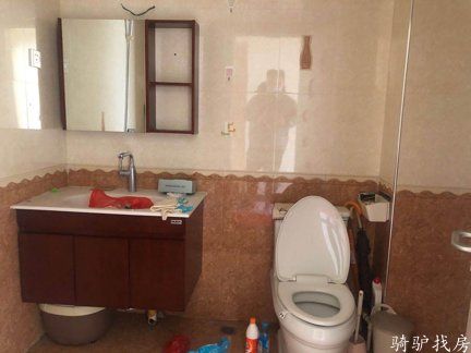 e7eb5c471af1433eba6943badd9eb3ba