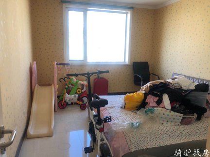 c587a1bf83df4a99a4f357dd2cd92a37