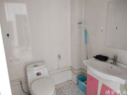 56e2bb1be6584727a42af0bd897b683e