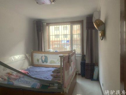 f93a753a6d1e40f5a3ba9376fa1c9082