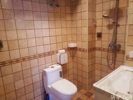 f676112efb094fdbba1895114e741535