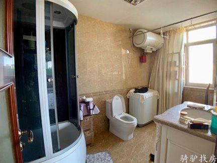 c10df4c4f3d8463b8242fed5dd6df761