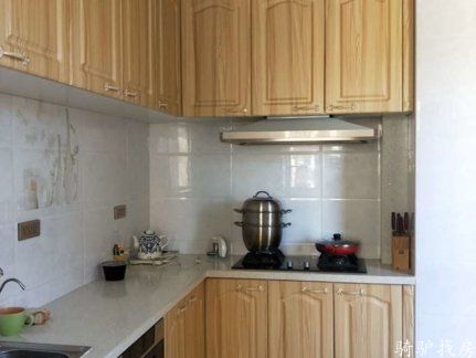 e5635e95ed48467b884293ec82460b63