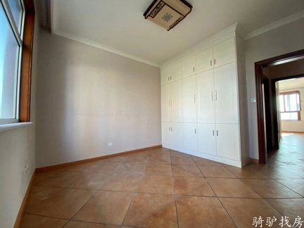 ff97adf610964cc5bd4302a7ecafa69b