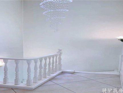 94d0bf6d9c3f423e83e388e02e88d5e1