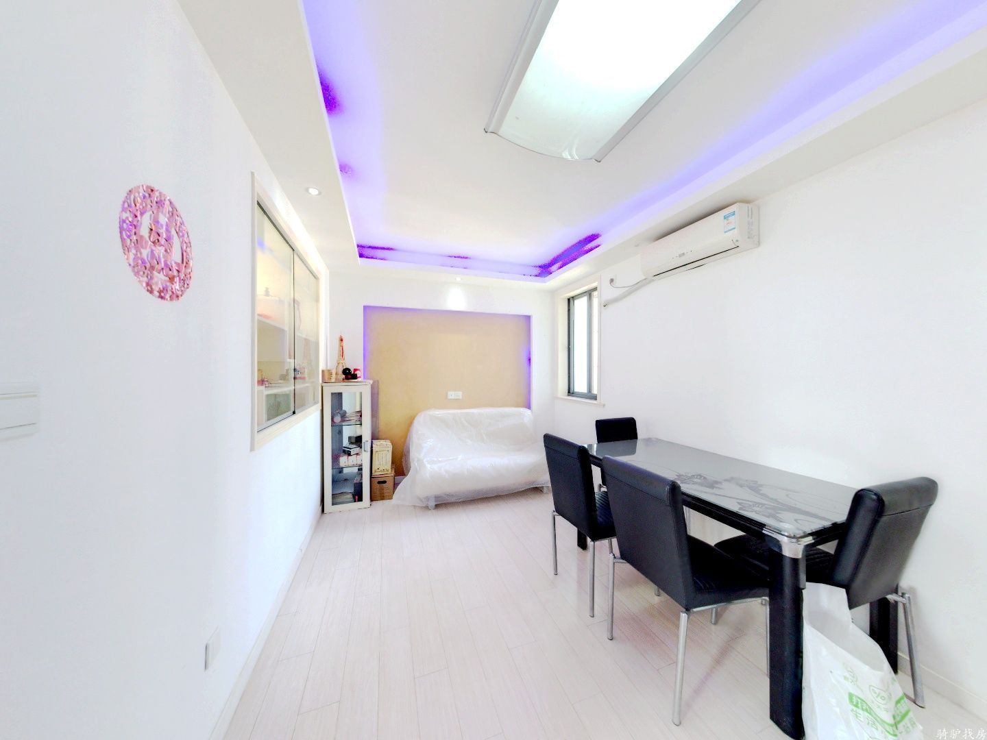 b69698e6d546d04b4c33809a24c76f1e (1)