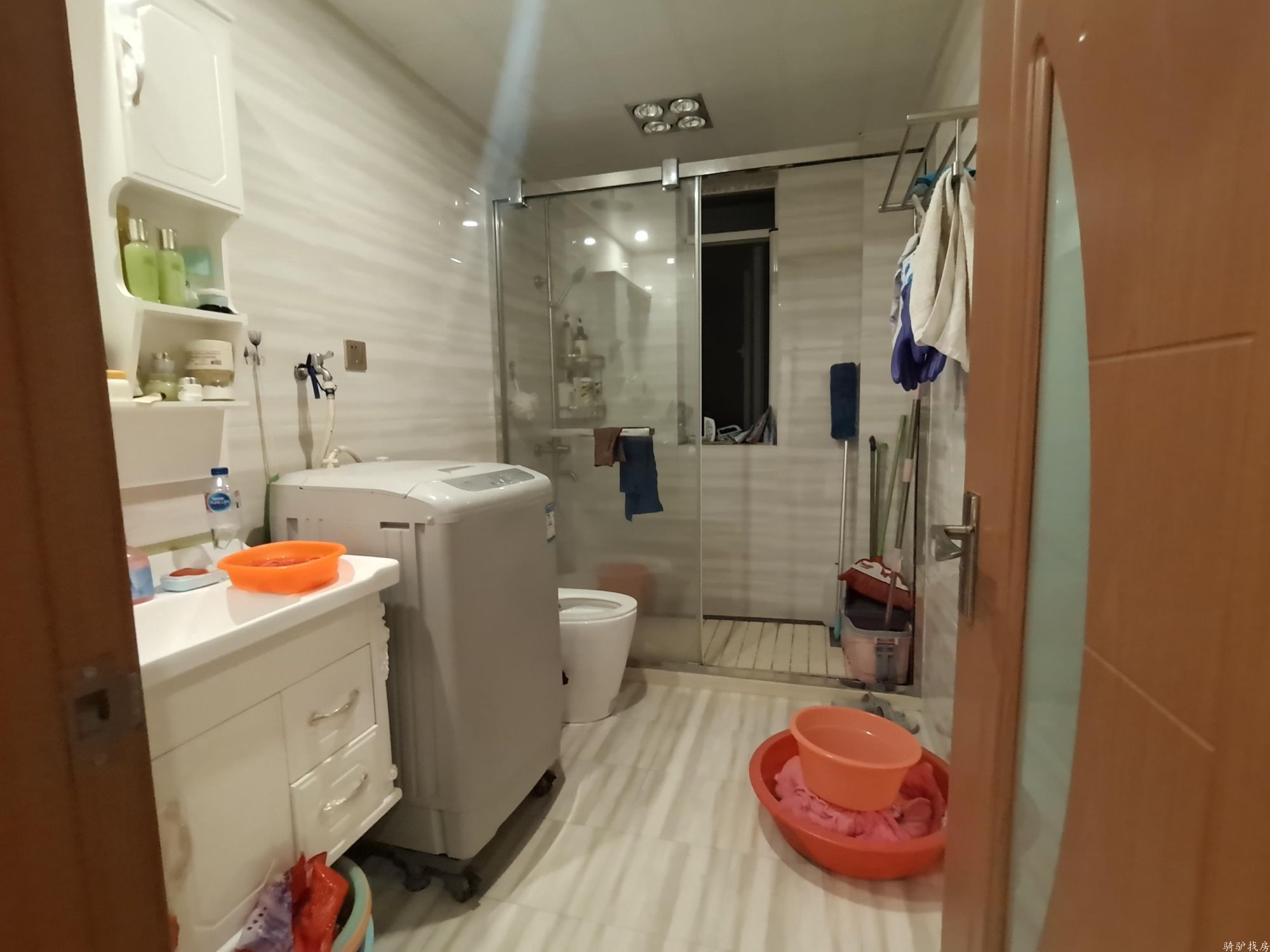 198a0567f1f64c60b09885b5e723814b