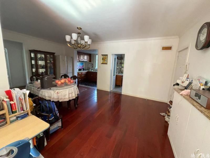 61f740570078afc2de7e04b5a65a7d4b