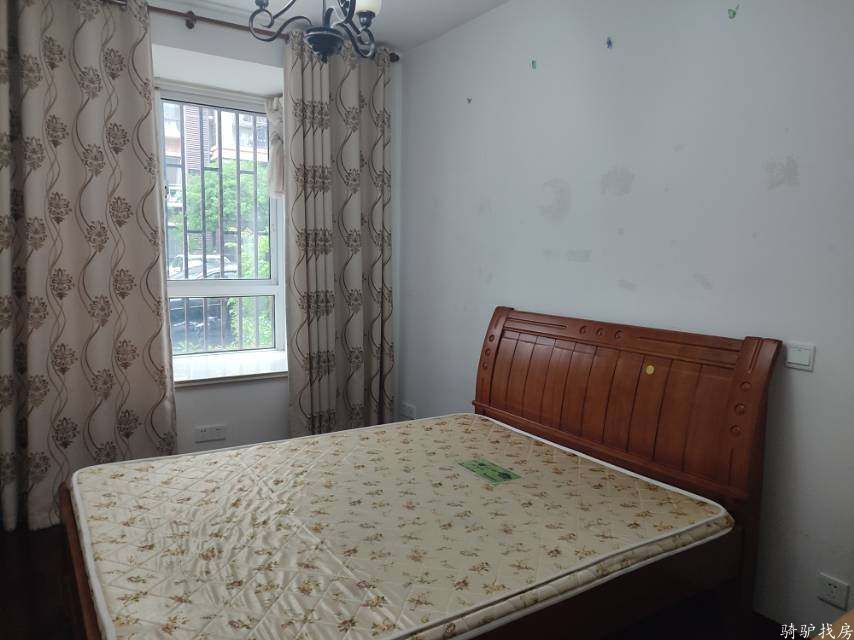 e9b16ecd019f5e5966b50aedbc54c3bd