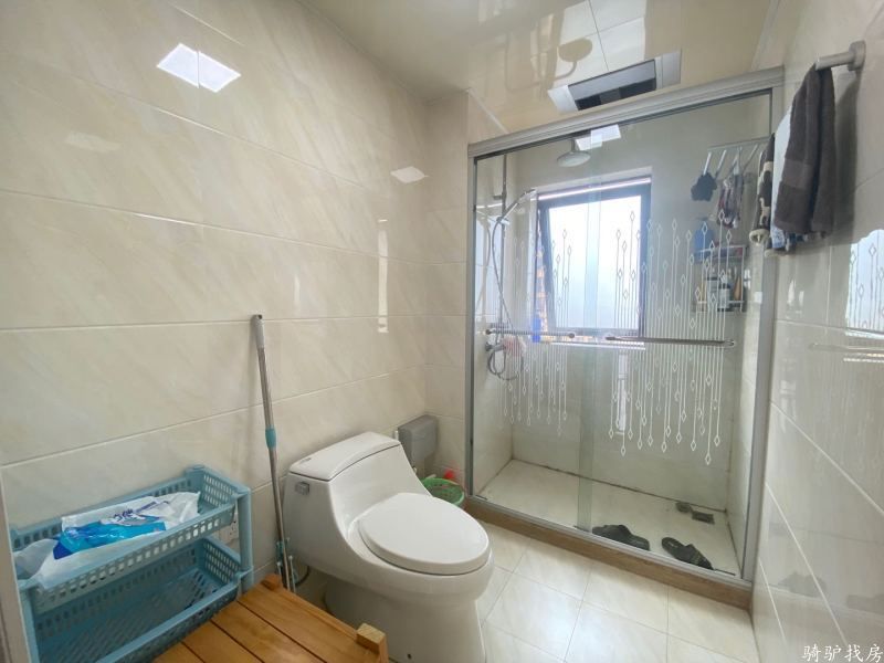 6ec1d3cb984d0cc50e4a661f32e827b5