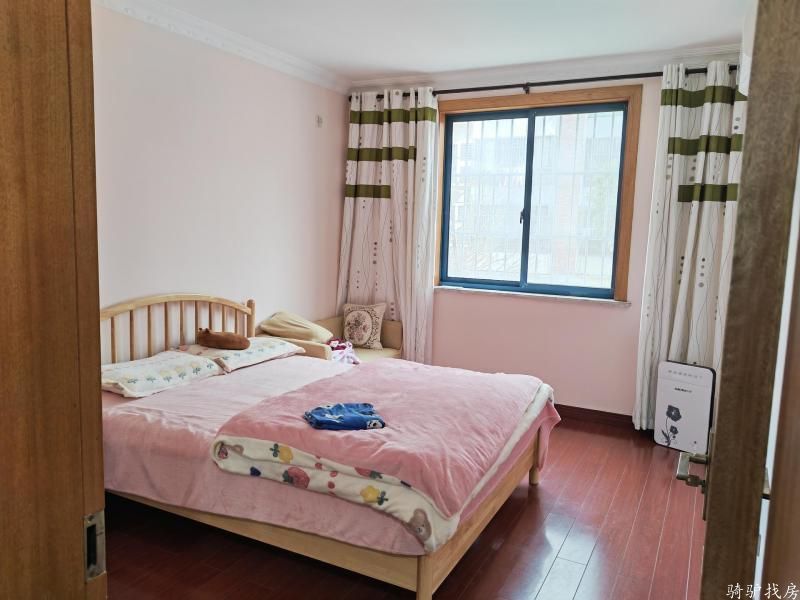 4925e075daa691689af26087ee34433f