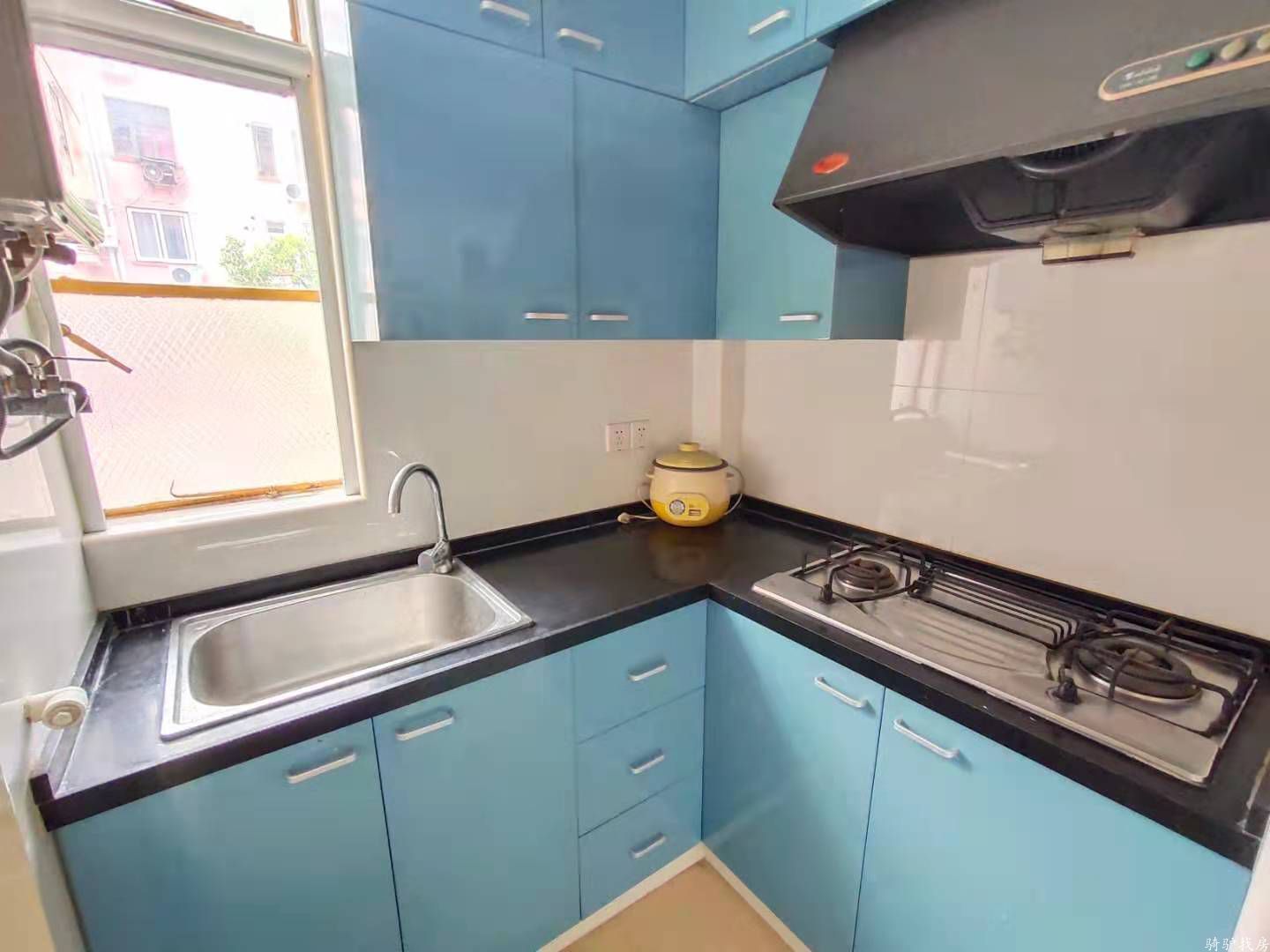 6c6b031ddf192d9a65838a3725795e46