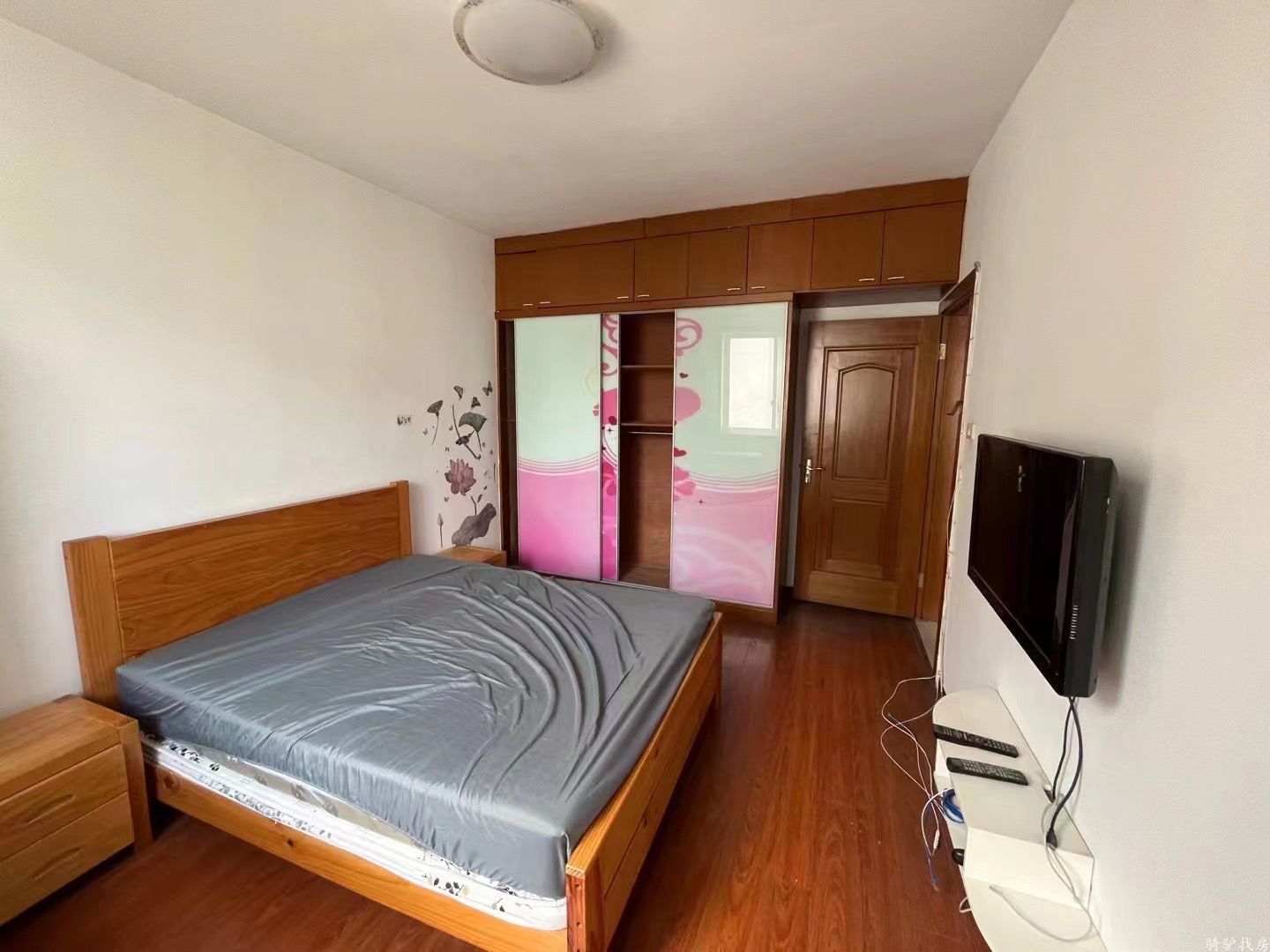 83c67ee7147c5bf1f5b820d209bdc4e7