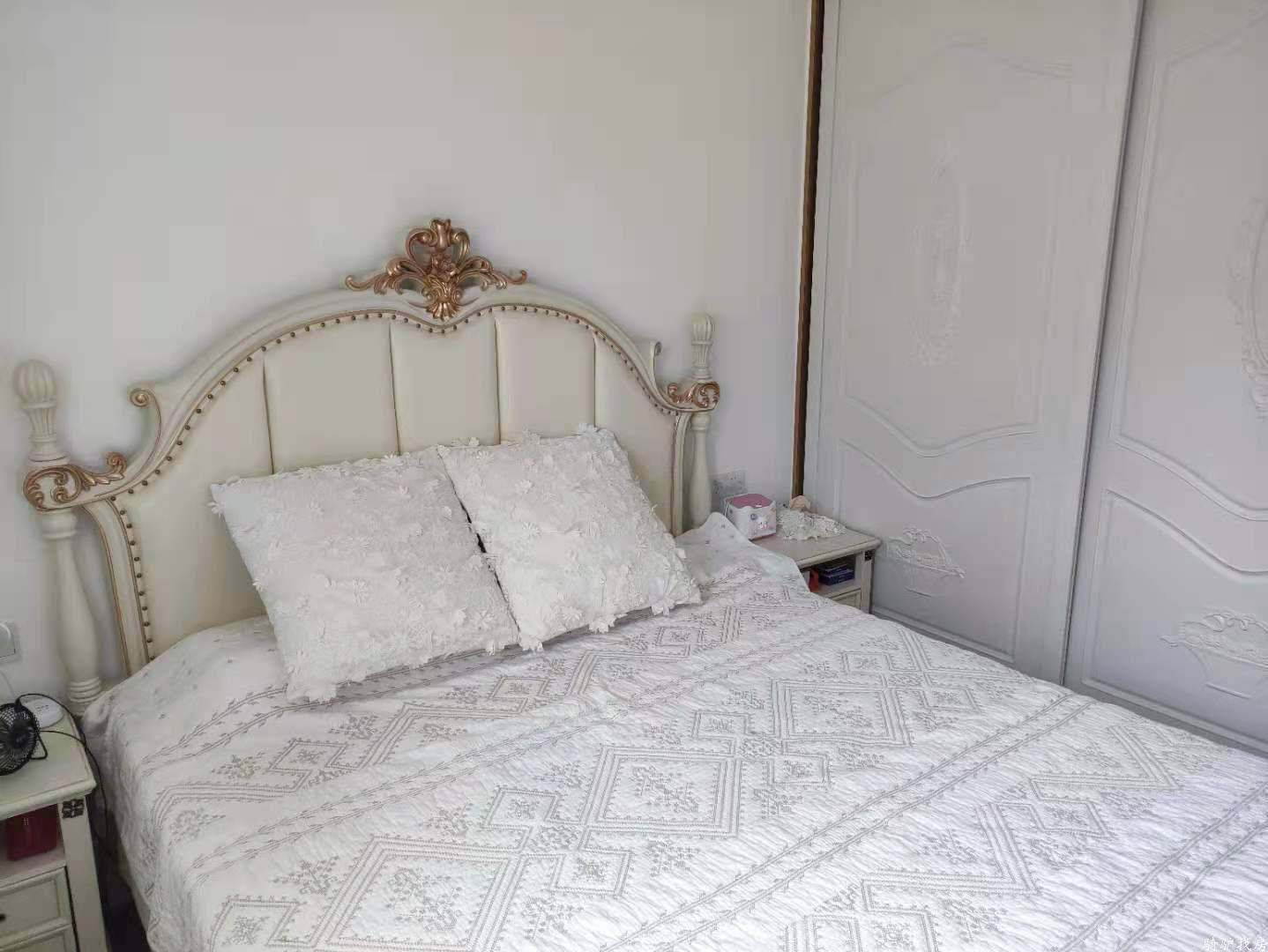 37440e2e8cba64028d34fdc618459eef