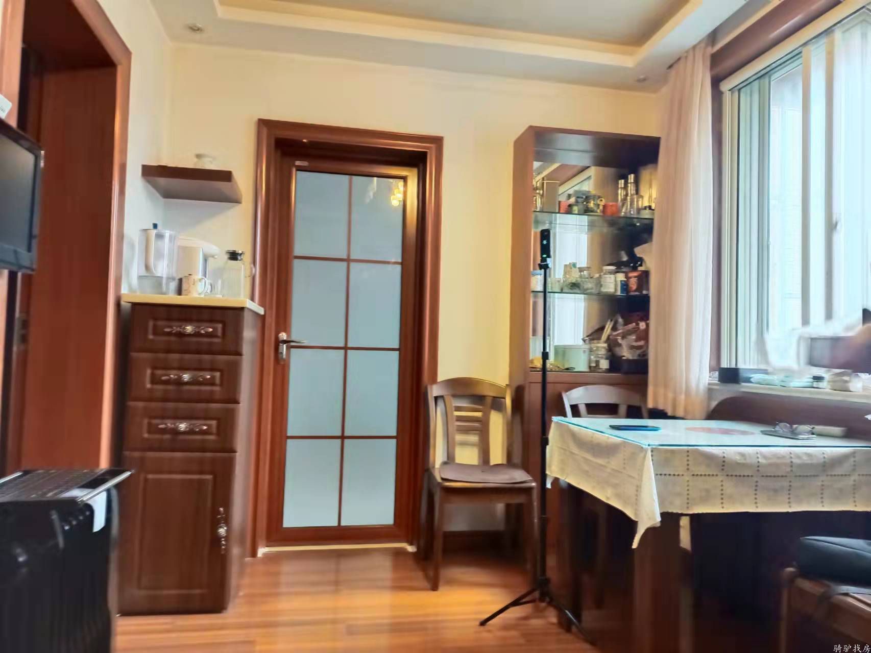 044ed5f4921e7100f689046d6abef27f (1)