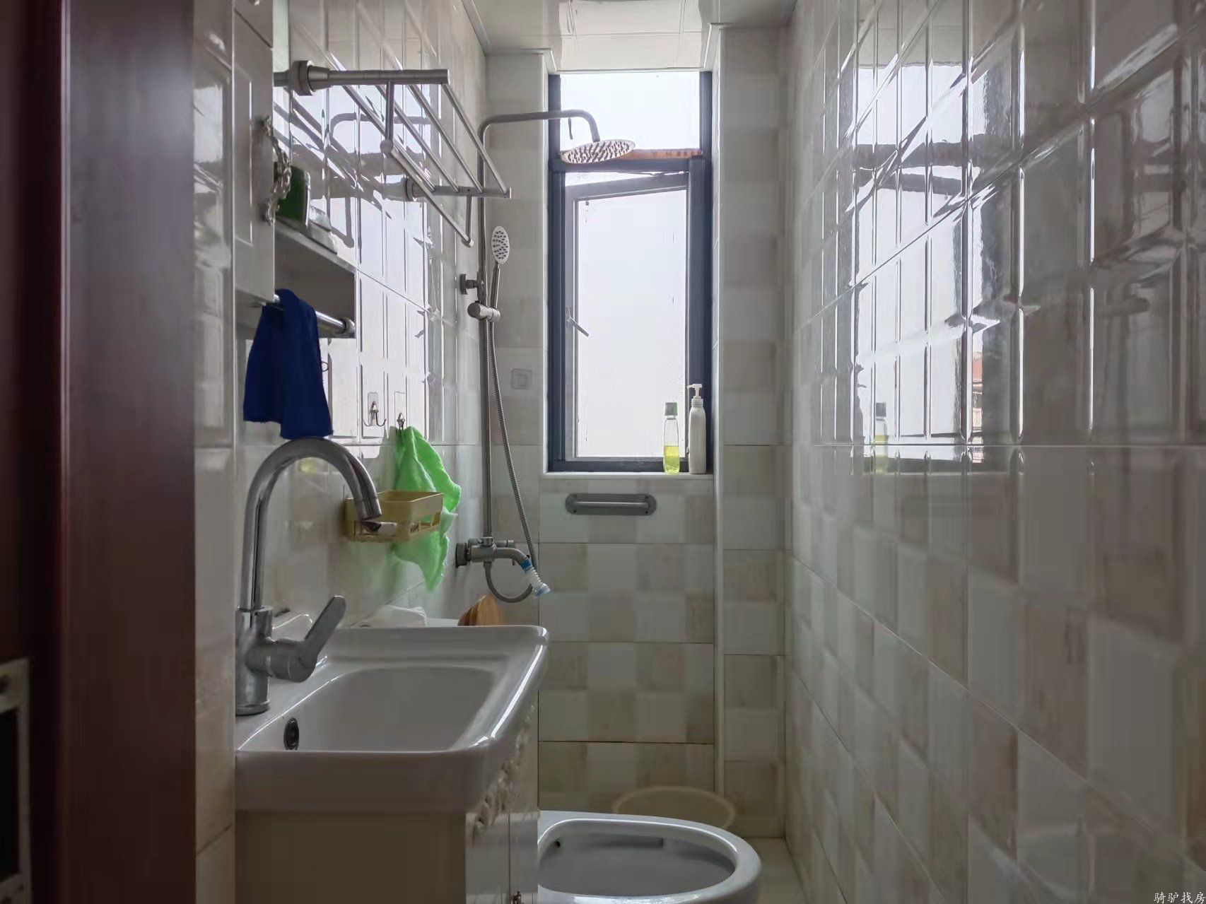 67254ffa5c05fab80305ea140d06ad09