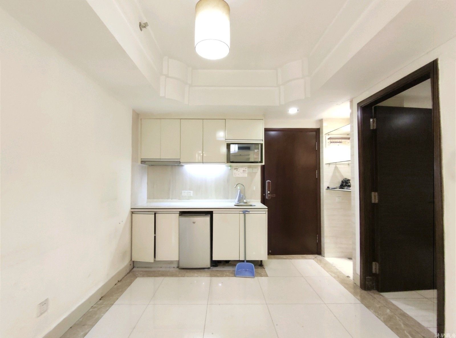 594aa62c2a83a4a5414fcdc4c7e78fb1