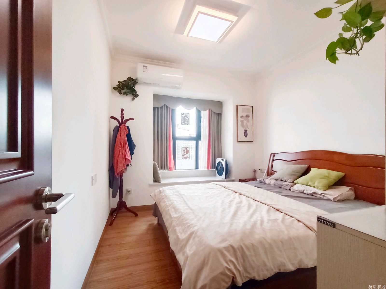 37fcdea5d0e991f085ddc5a068452515