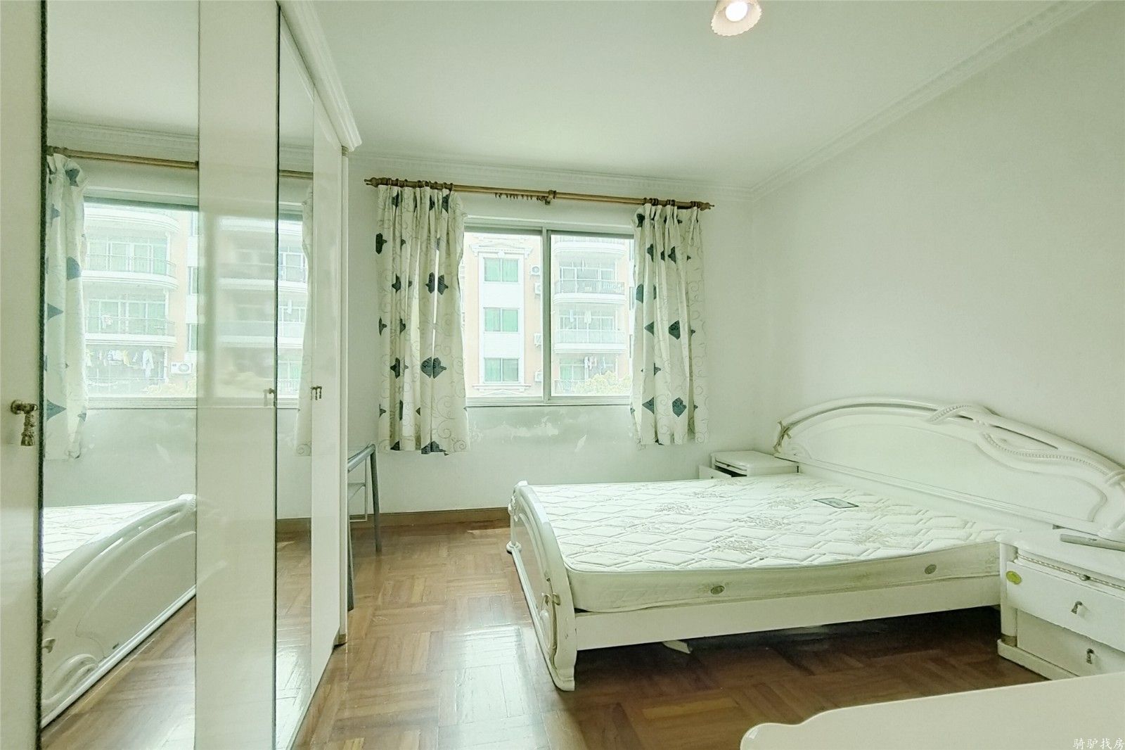 0beb7ead8cd331654cad318f852daf40