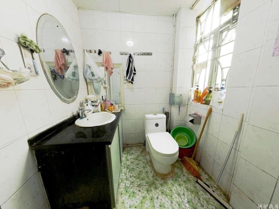 aac2f3d38a58f85630199bfb6916755c