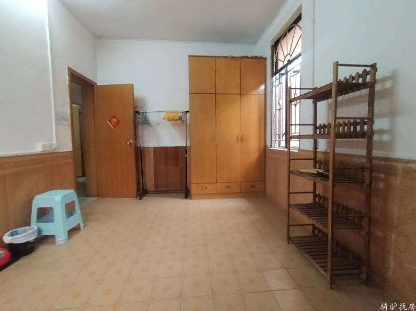 1374baab926e9d59623cb931e64e7153