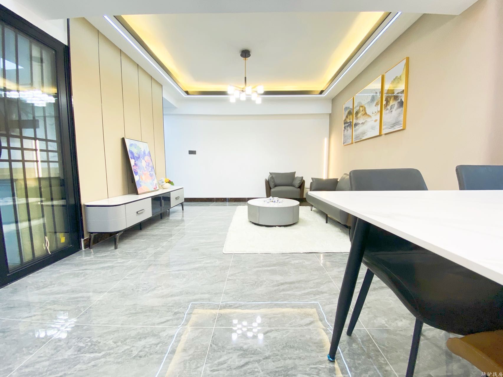 91b215899d2479c1e87240b0571ed43b