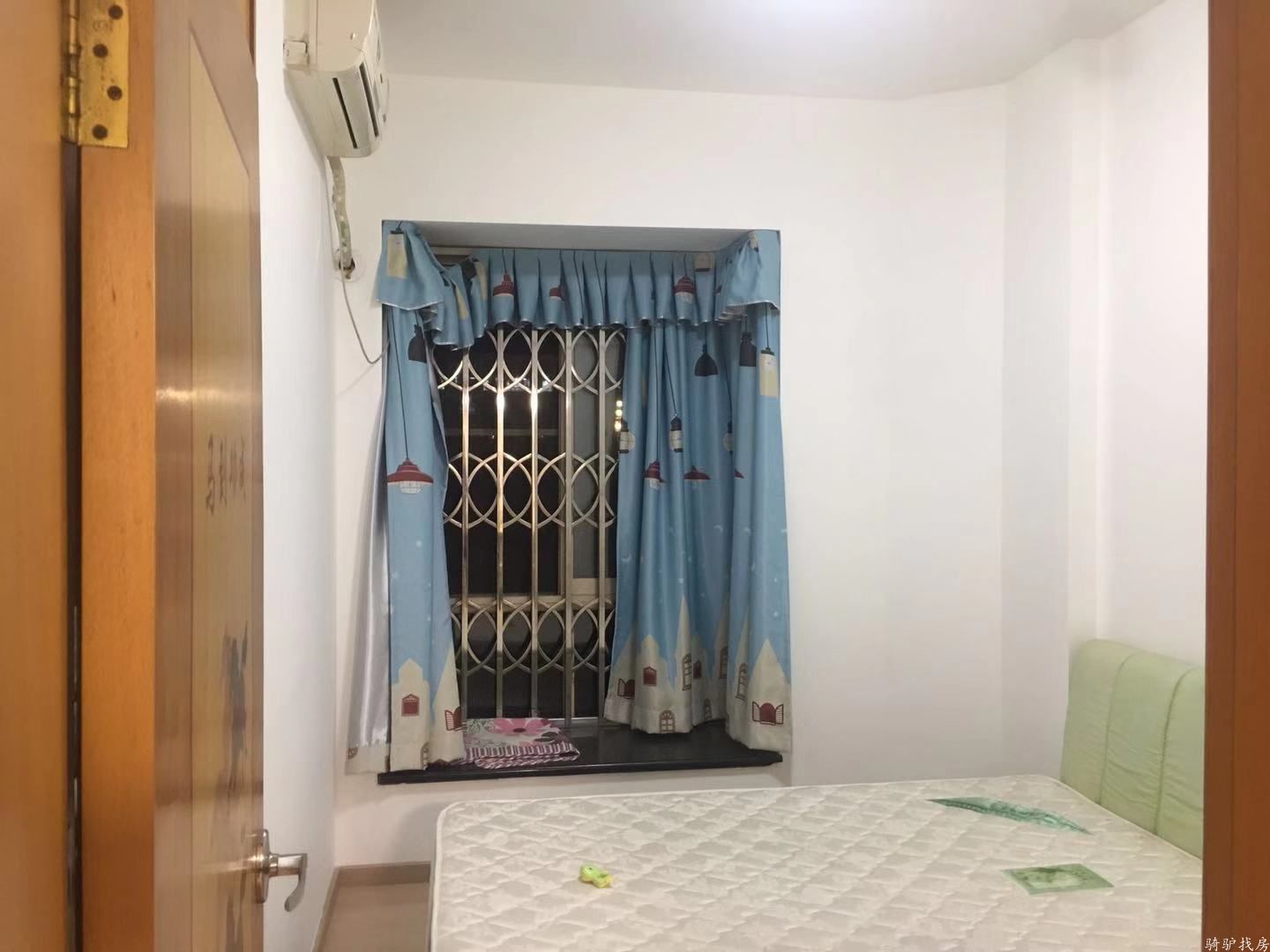 ee374754efde301a009601883182825e