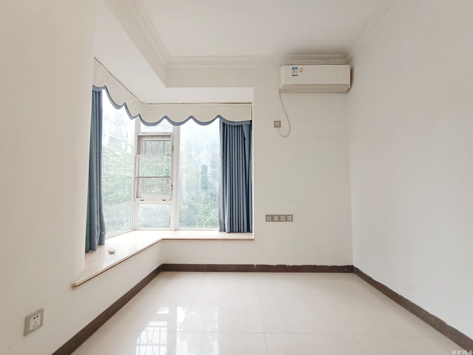 0e09e1f60d95896f62debe14ec3d06d5