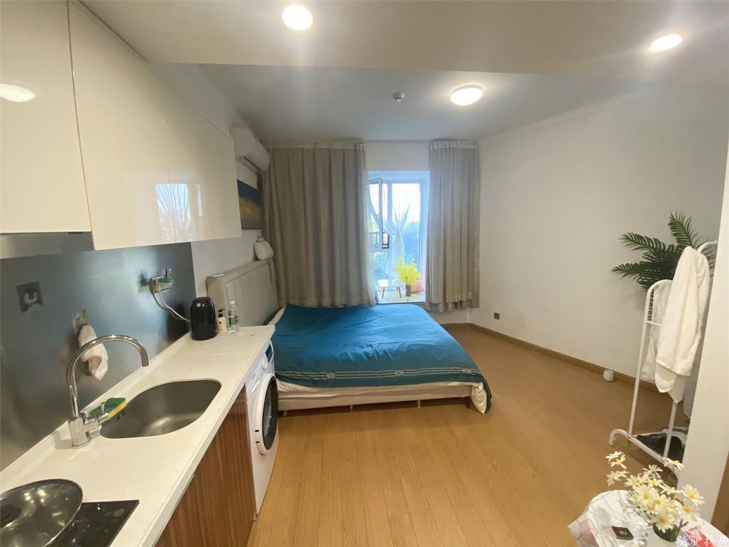 5e334232e0f75b67df5de18d88561b68