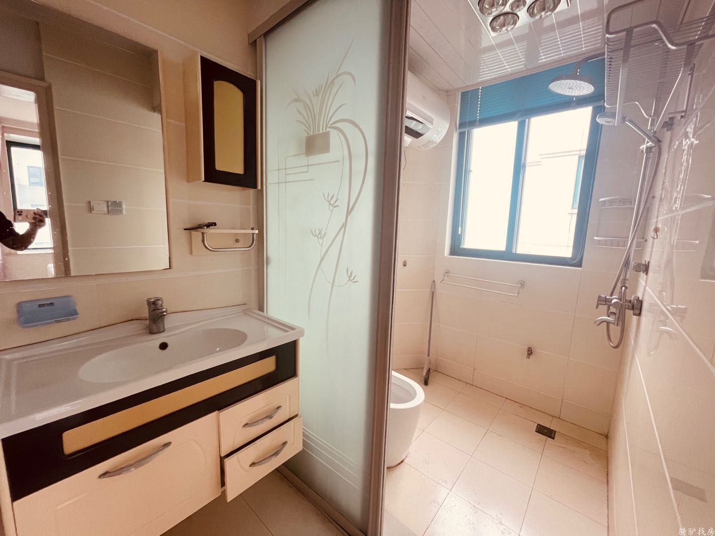 18f8e11637e0904a7cdd5d56ba489adc