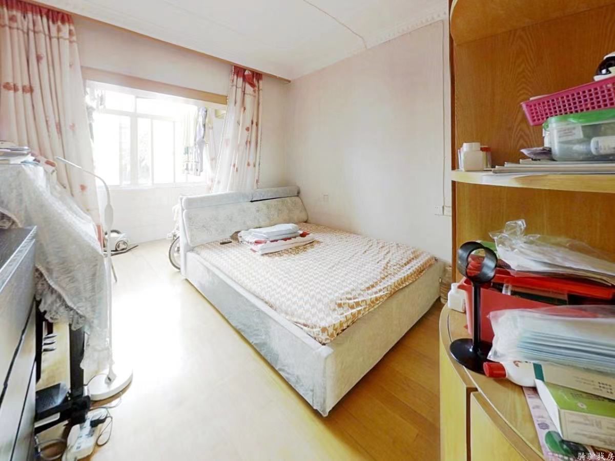 31edb1281b529f0caac98a77f7ba4674