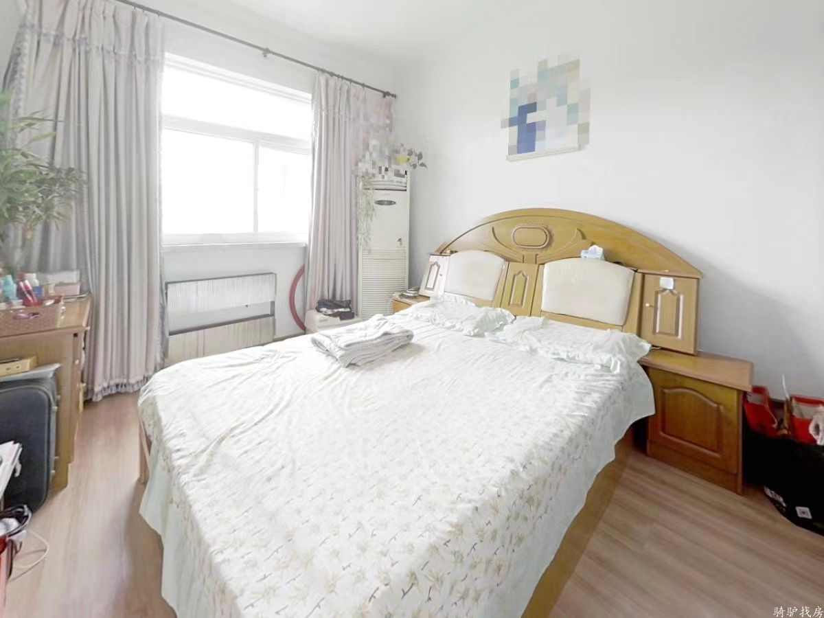 2b8d2038f08f24596c43ee2ed01380f9