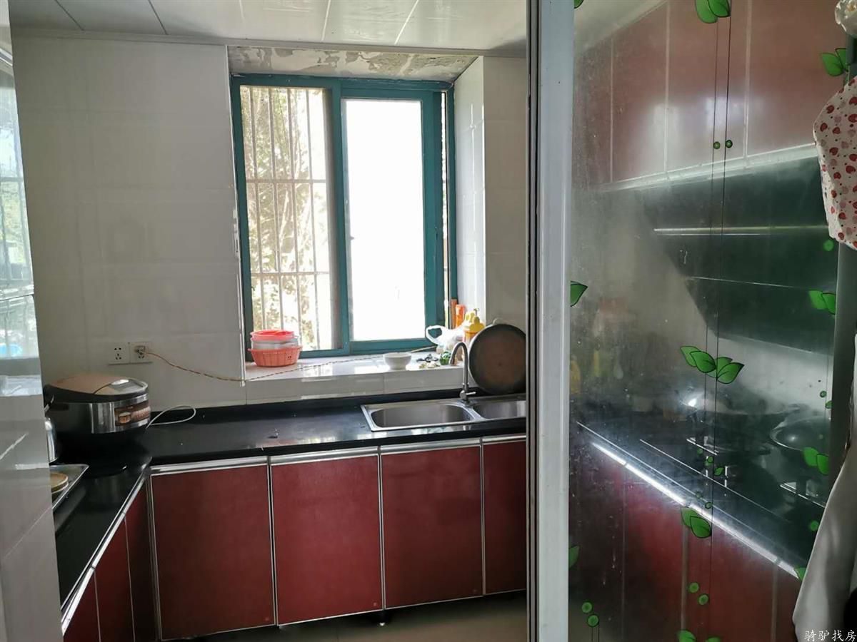 fb65cfa58d6b42a176d584d00059e488