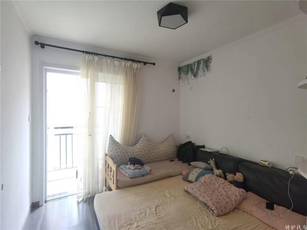 702a747957f7eecd79459a10de55f346