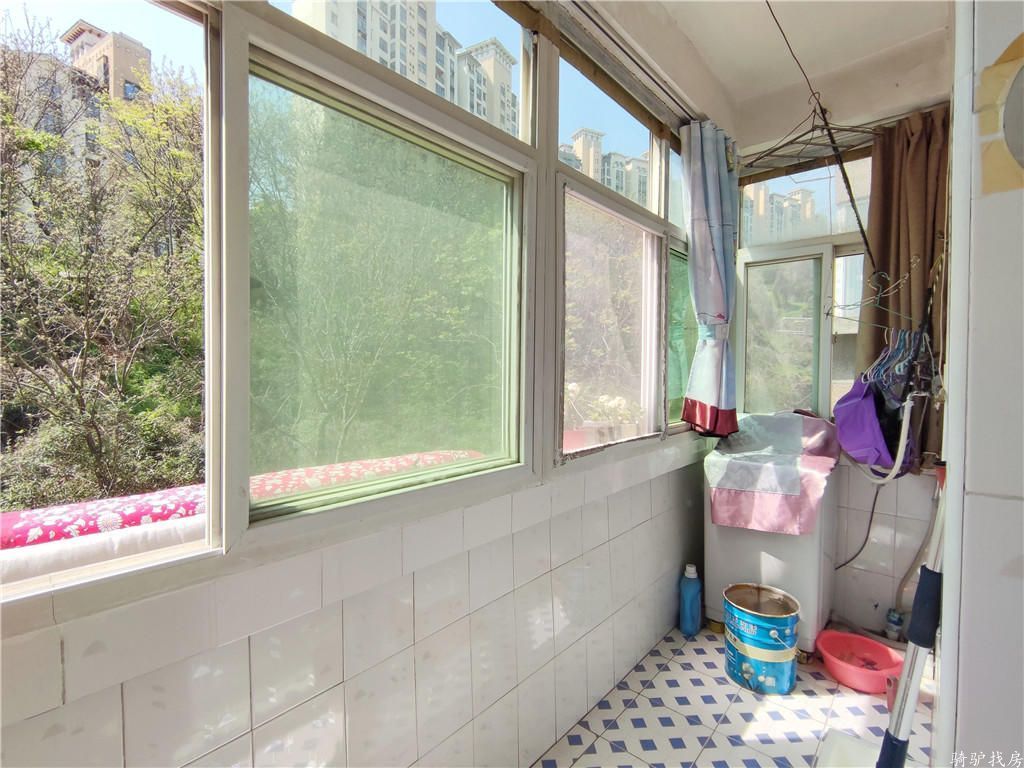 ed73b3bab874215b0c46e9698b11daf7