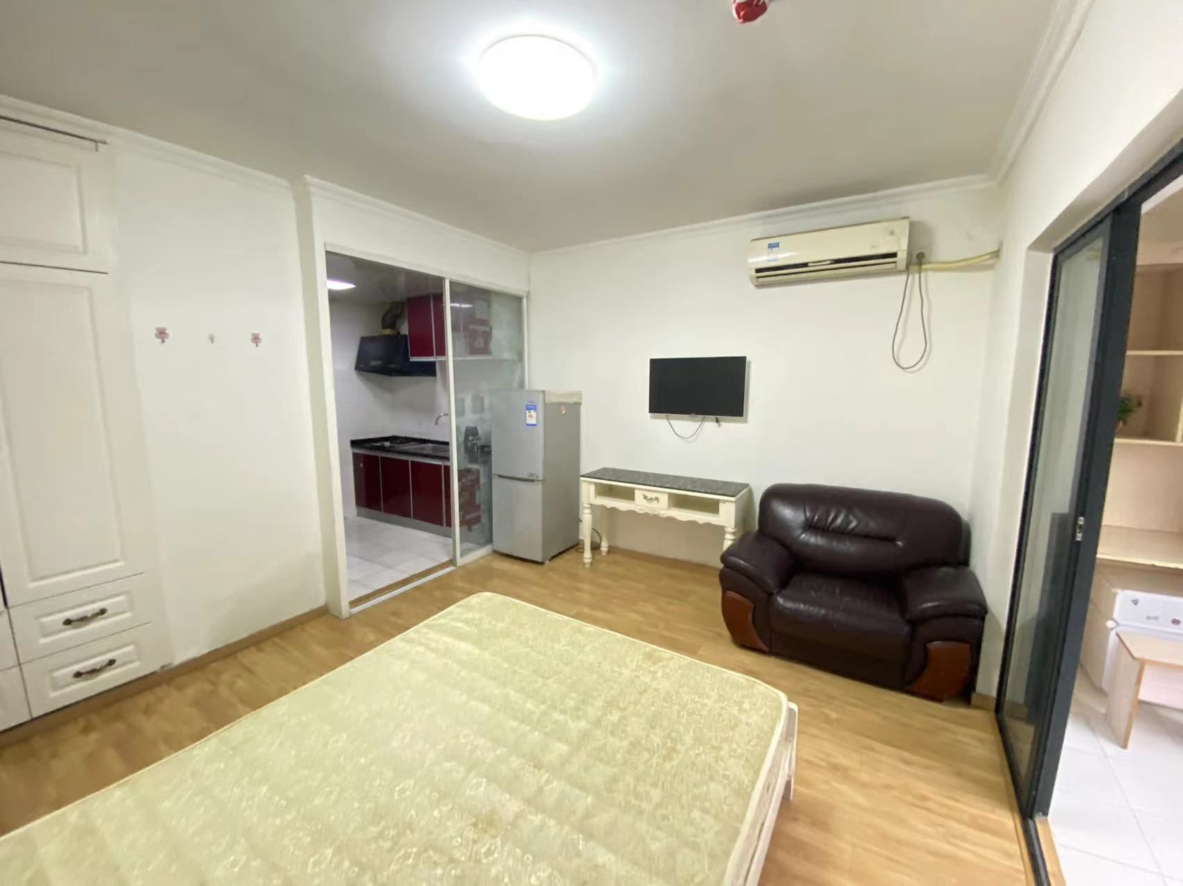 4d892063932f19fc55e225e96004481c