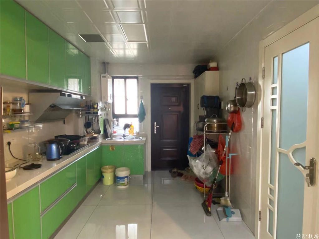 7437e41cb74016438f990bc225bf2d36