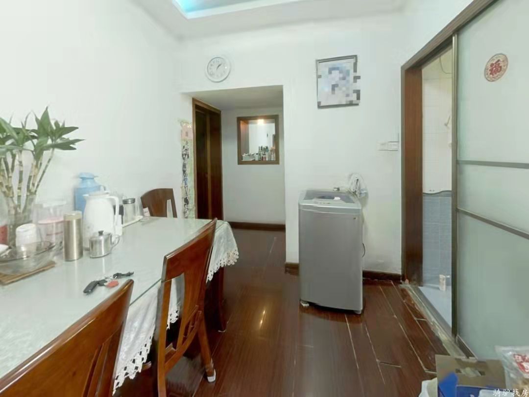 476593150965332ef3f317e95f03ab08