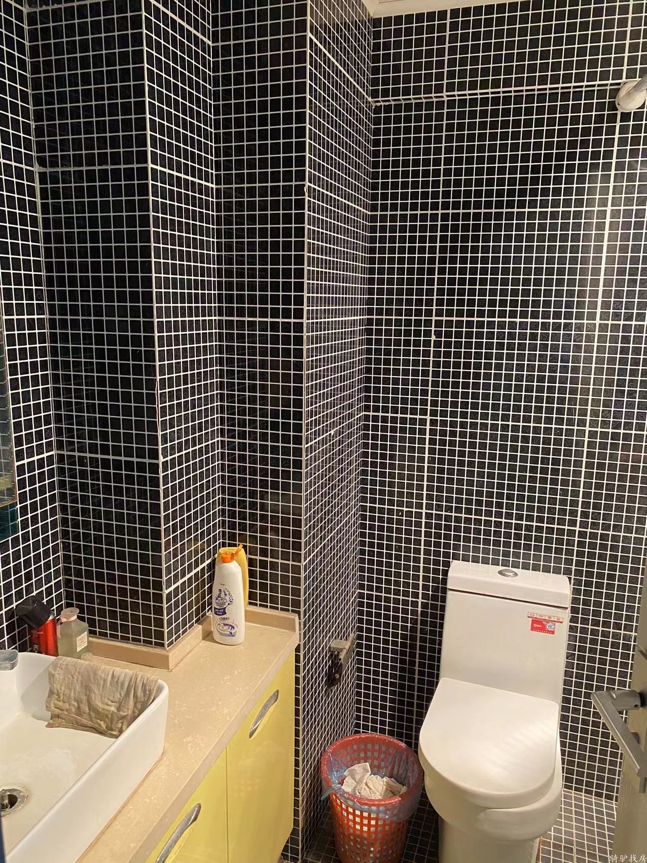 69874d684e0ab9c6b856b2604c4c3d70