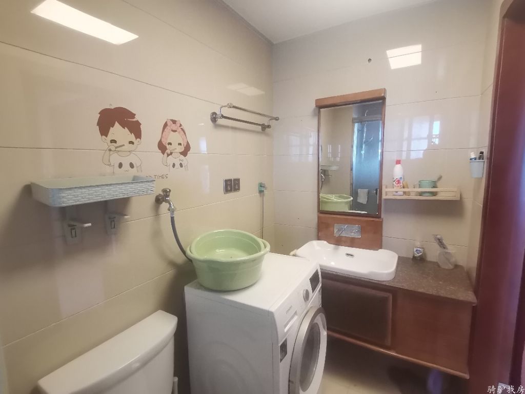 eb2bdf7d92943e3ecdf1b1025158c66e