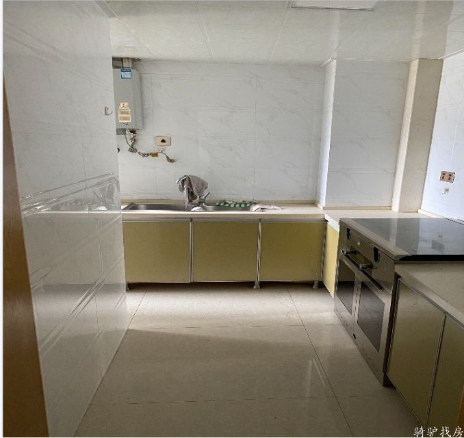 fda092f85b9c8a23a5385f3abf368aec