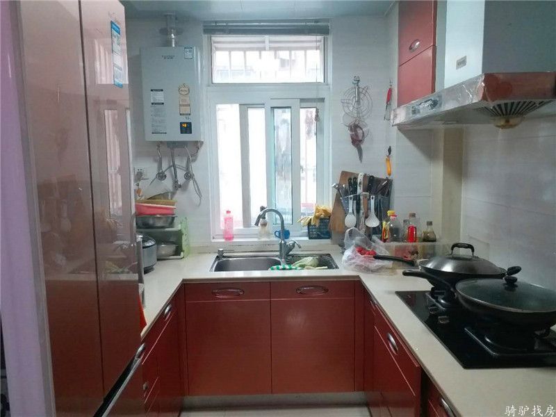 4c184b2d396d478288f76fe364724eee