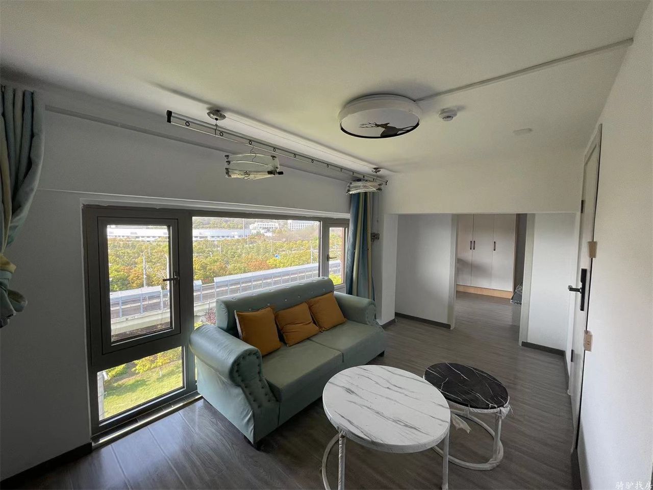 25cd099c3ebd626fb5eaeef81fadb498