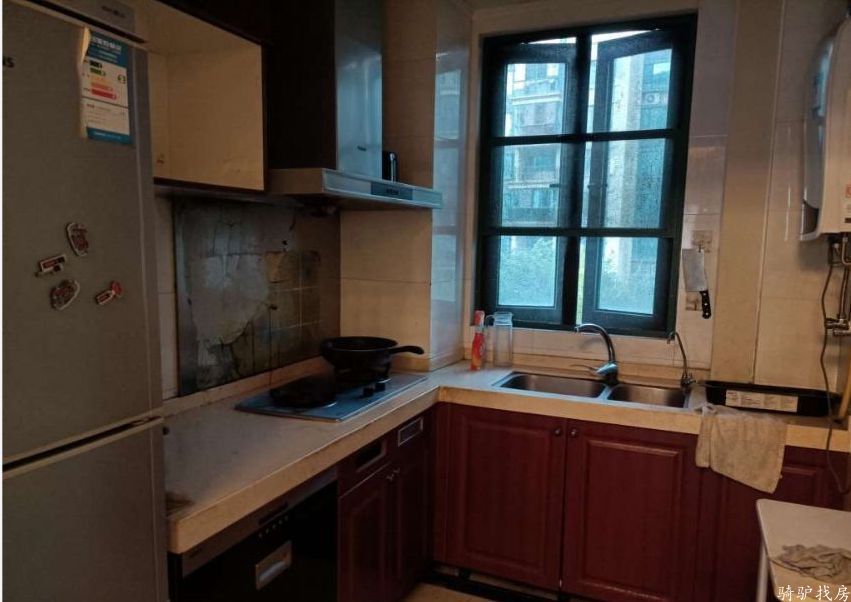 8d445e029580af73601b9553da21d332