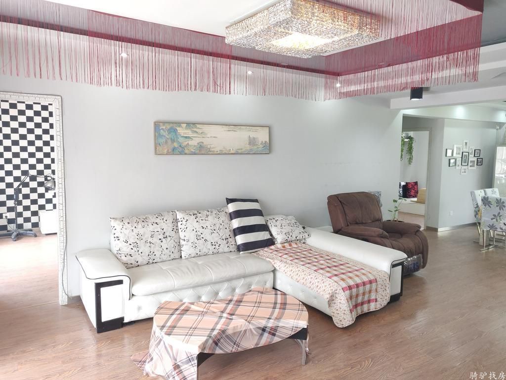 51b811c4eb428286f71144467cec6dbe