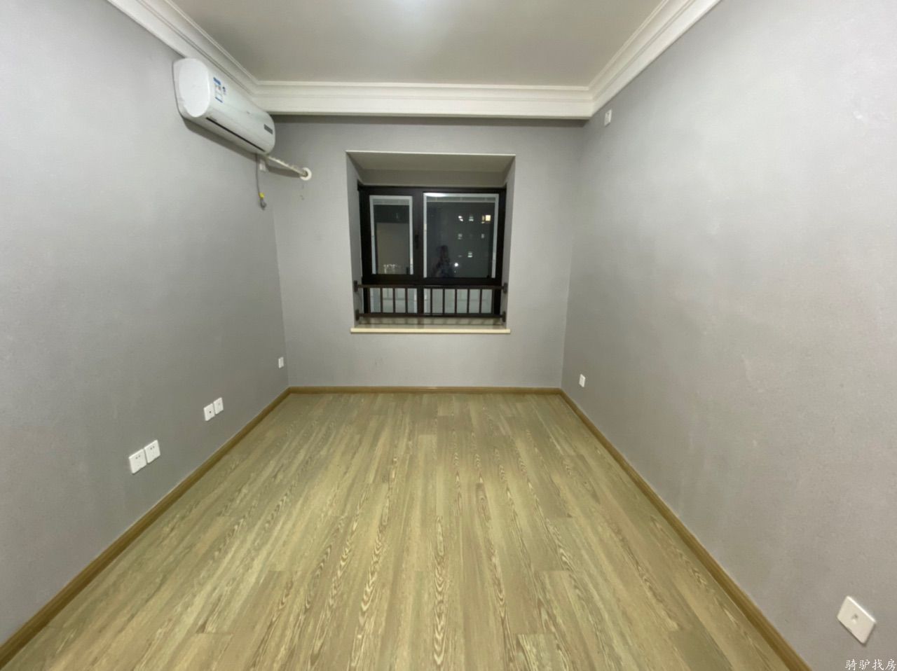 de84f3a727d1fa1ca692e3f2767f9079