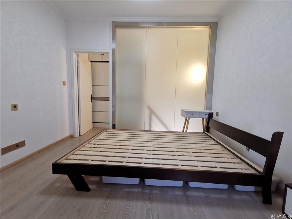 d4b01a9430145a06439541c814333439